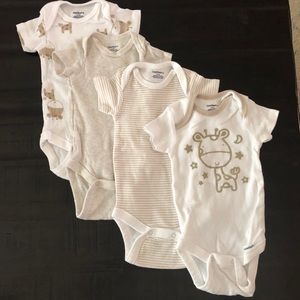Gender neutral bodysuit lot